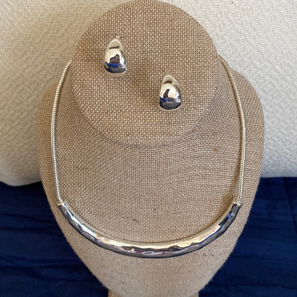 Chloe and Isabel La Lune Sculpted Collar Necklace and Hoop Earrings Set